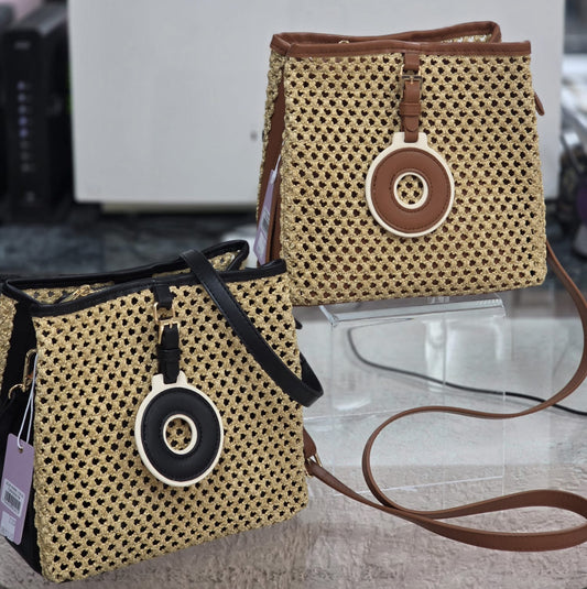 Simple and Elegant Strawbag